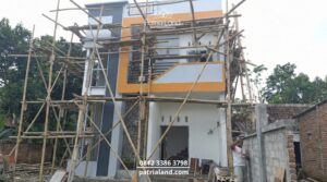 Desain rumah minimalis 2 lantai modern dan kokoh karya jasa bangun rumah Patrialand Blitar.