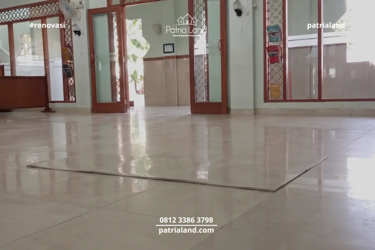 Solusi Tuntas Keramik Lantai Terangkat: Progres Perbaikan Lantai Keramik di Masjid At Taqwa Kota Blitar