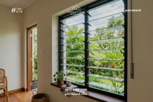 Jendela kaca nako memiliki ventilation rate hingga 80 persen untuk rumah tropis