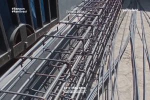 Tumpukan besi beton SNI siap rakit untuk proyek jasa kontraktor Blitar oleh Patrialand