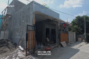 Progres eksterior proyek jasa bangun rumah Blitar milik Pak Khasbi oleh kontraktor Patrialand