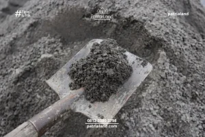 Jenis pasir bangunan pasir pasang yang halus untuk plesteran dinding.