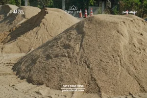 Material pasir beton bertekstur kasar untuk pengecoran struktur bangunan.