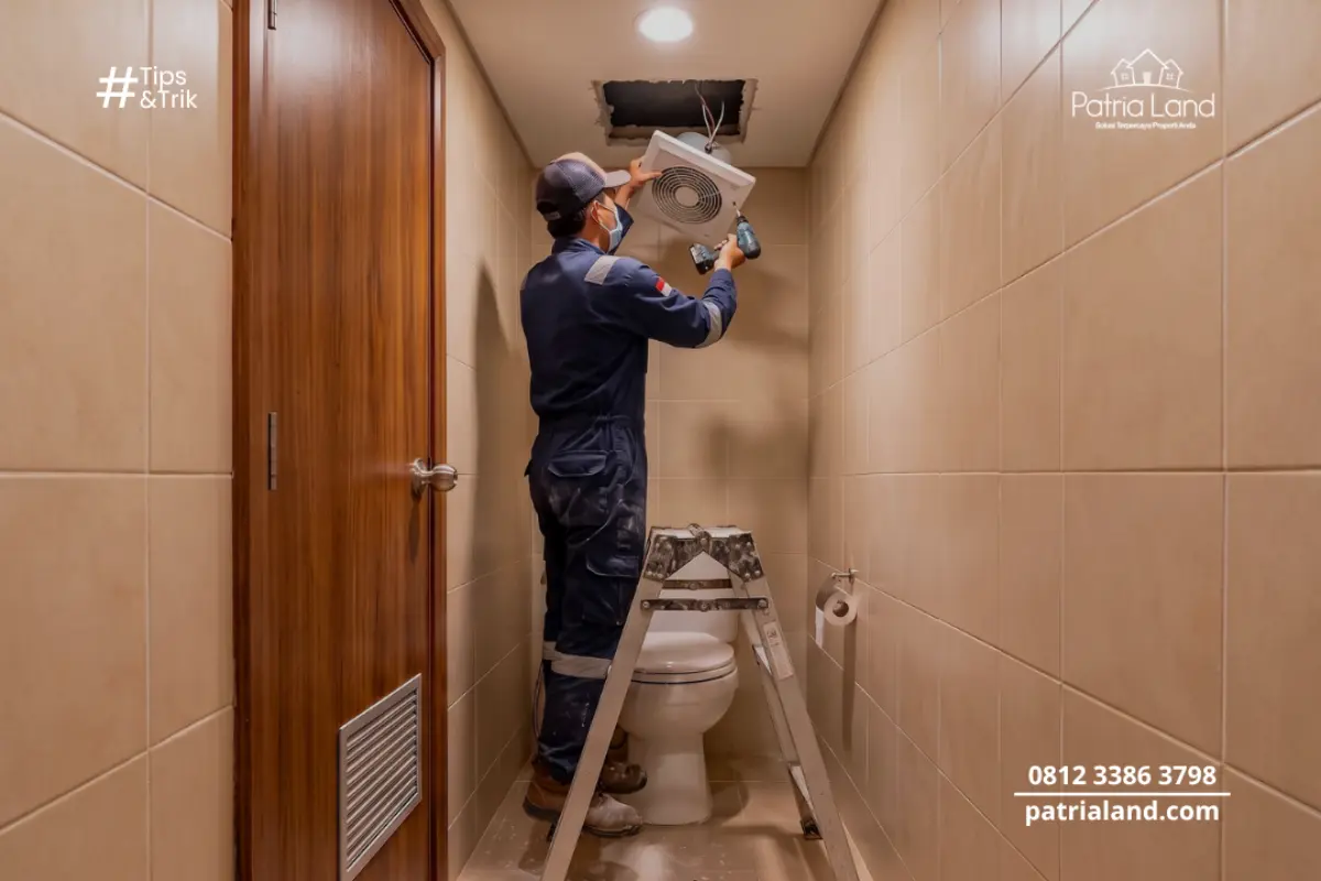 Jasa kontraktor Blitar Patrialand memastikan pemasangan exhaust fan terhubung dengan sistem pembuangan yang tepat untuk membuang uap air secara efisien.